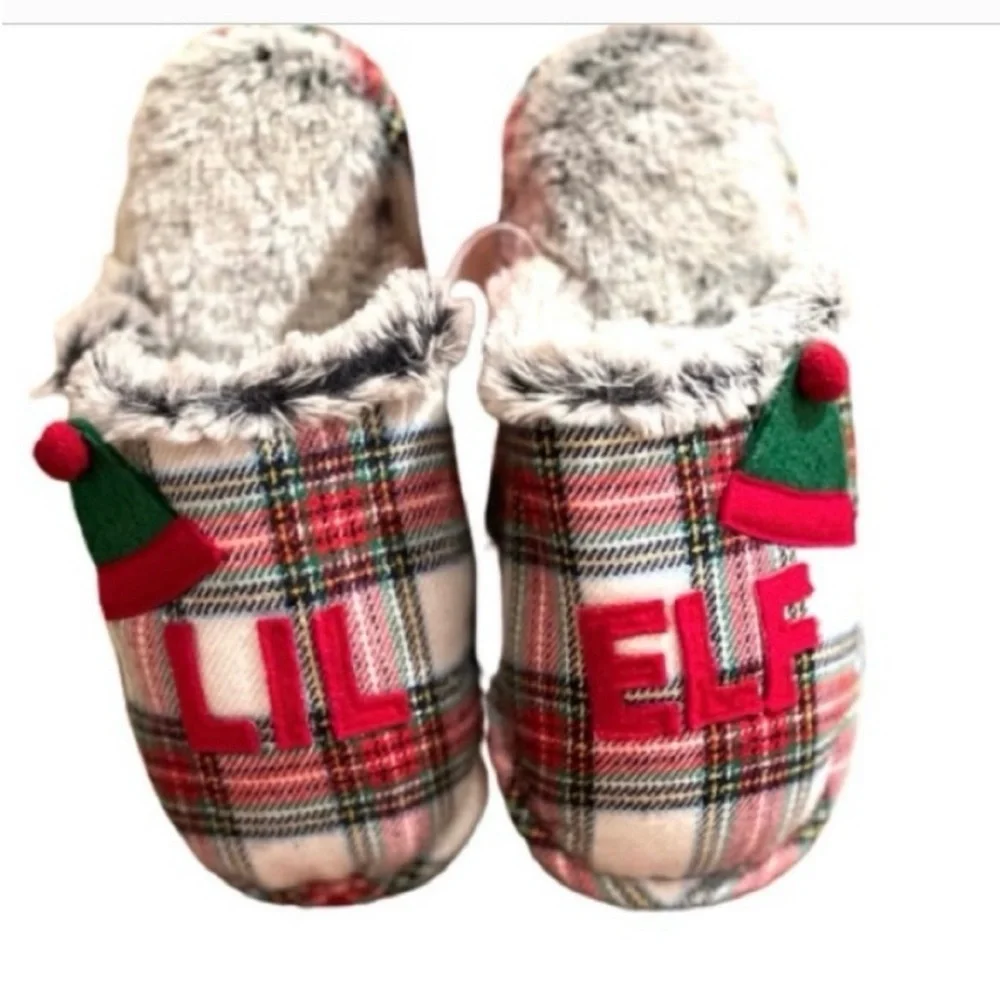 NWT. Wondershop- Kids Plaid Plush 